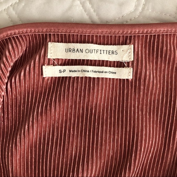 Mauve Ribbed Spaghetti Strap Romper - Picture 4 of 4